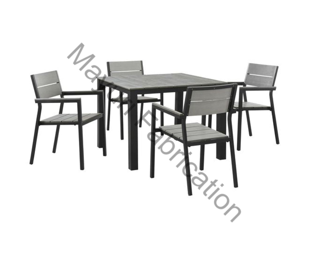 Outdoor Dining Set 1