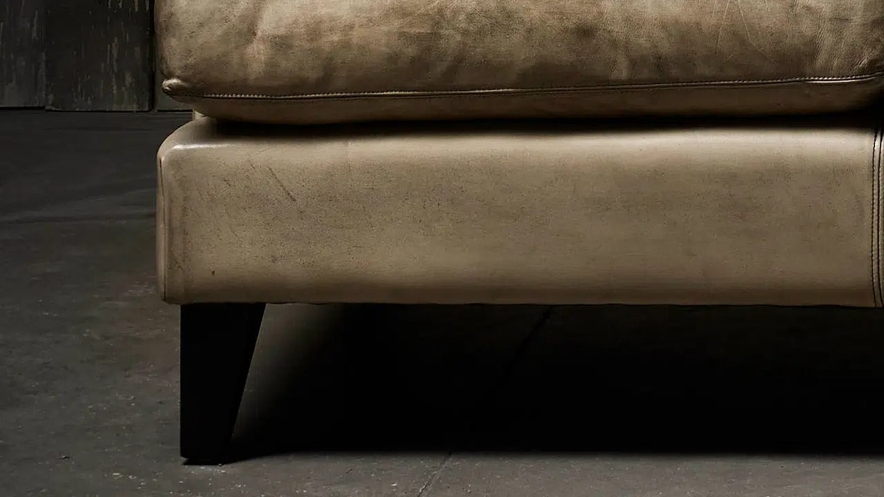 Monochrome Pablo Chesterfield
