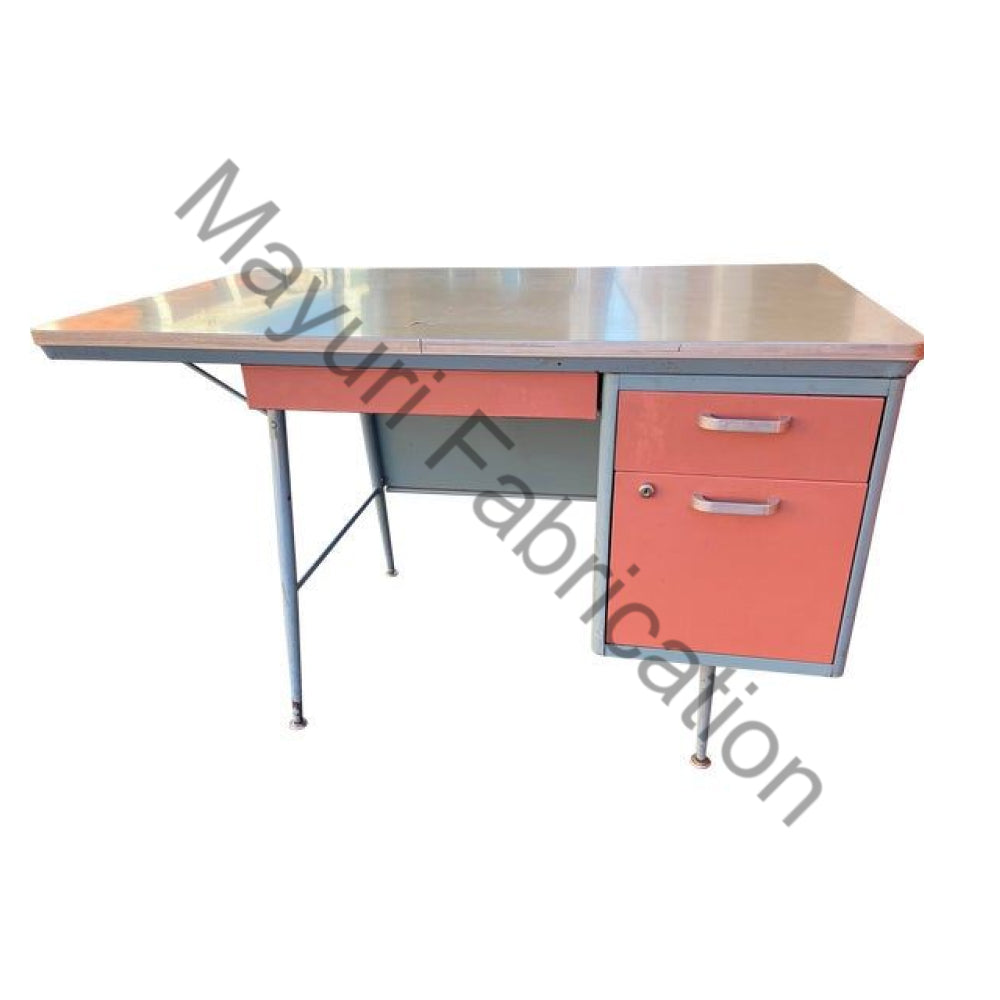 Teacher Desks 8